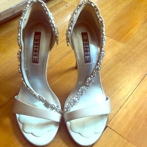 Vera Wang bridal shoes